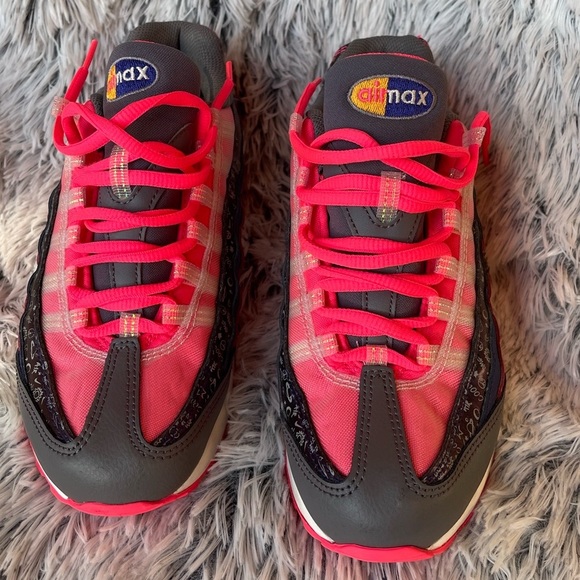 Nike Air Max 95 size 6 youth, grade school - Picture 2 of 6